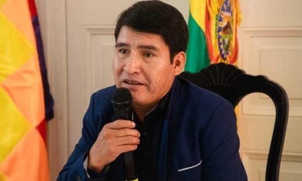 IMPUTAN A UNA JOVEN POR LA CAÍDA DEL GOBERNADOR DAMIÁN CONDORI