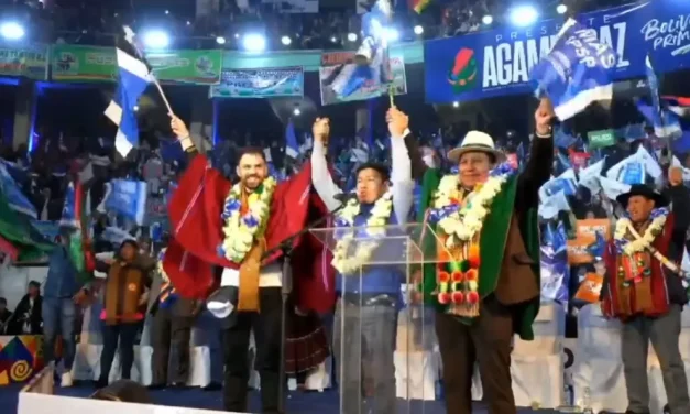 EL MAS COMIENZA SU CAMPAÑA CON LA PROCLAMACIÓN DE DEL CASTILLO Y BERNA EN LA PAZ