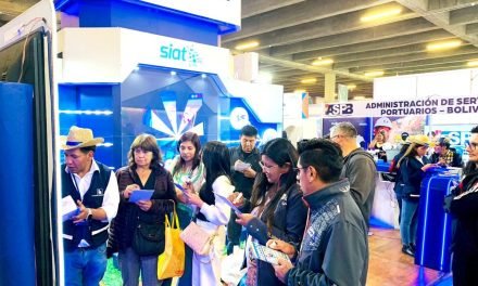 IMPUESTOS MUESTRA SU AMPLIA GAMA DE SERVICIOS DIGITALES EN LA PAZ EXPONE 2025   