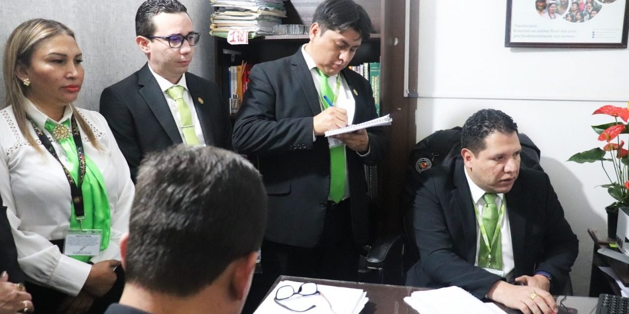 COMISIÓN DE LA FISCALÍA GENERAL EVALÚA EL DESEMPEÑO DE FISCALES DE CARRERA EN ASIENTOS FISCALES DE SANTA CRUZ