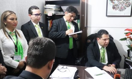 COMISIÓN DE LA FISCALÍA GENERAL EVALÚA EL DESEMPEÑO DE FISCALES DE CARRERA EN ASIENTOS FISCALES DE SANTA CRUZ