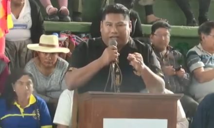 ESEQUIEL EXIGE AL TSE HABILITAR A EVO Y DA PLAZO DE 48 HORAS