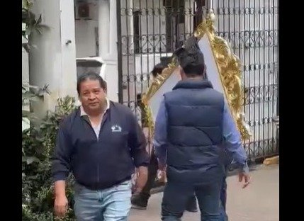 SILVANA MUCARZEL E ISRAEL ALCÓCER RETIRARON SUS PERTENENCIAS DEL CONCEJO MUNICIPAL