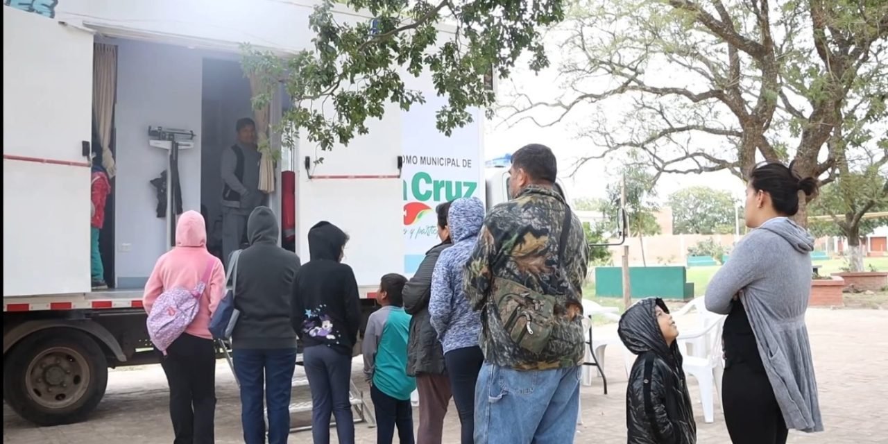 MUNICIPIO DESPLIEGA HOSPITALES MÓVILES A DISTRITOS PARA VACUNACIÓN   