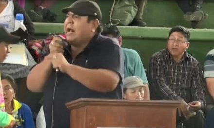 ABOGADO “EVISTA” LLAMA A “QUEMAR ÁNFORAS” Y BOICOTEAR ELECCIONES