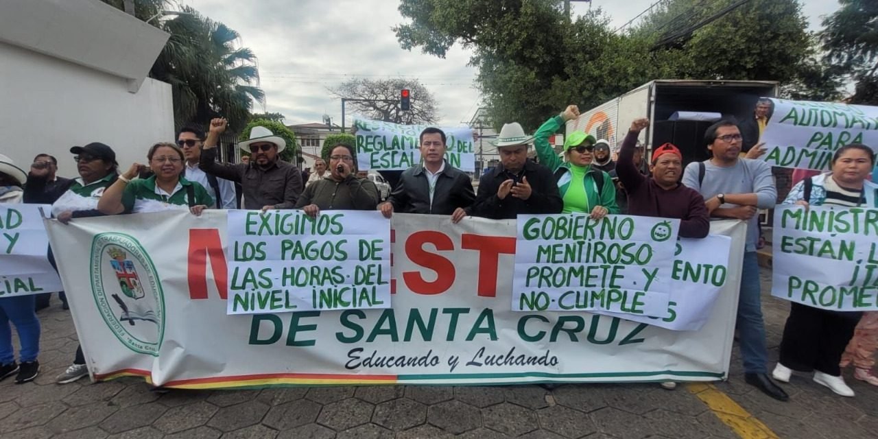 MAESTROS URBANOS MARCHAN EXIGIENDO ASCENSO DIRECTO E ÍTEMS  