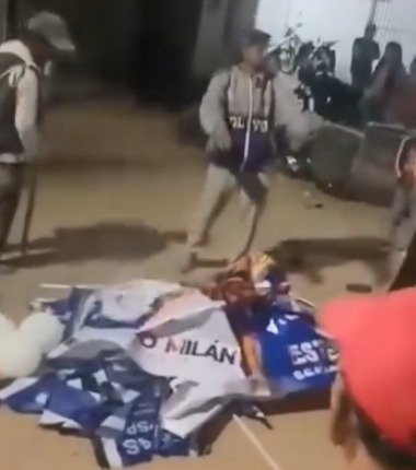 POBLADORES DE 4 CAÑADAS  EXPULSARON AL CANDIDATO EDUARDO DEL CASTILLO Y SUS SEGUIDORES