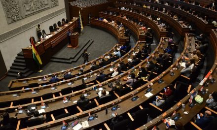 POR 24 LICENCIAS DE SENADORES, SUSPENDEN SESIÓN DE LA ALP SIN NUEVA FECHA