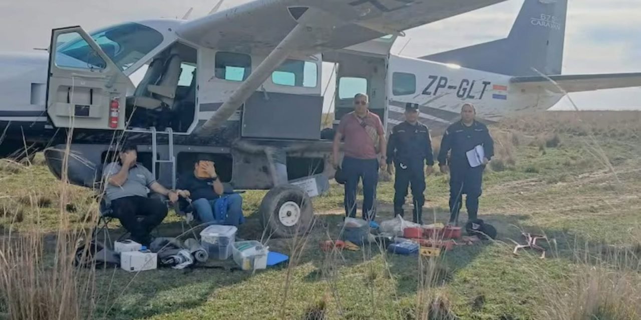 SECUESTRAN AVIONETA  EN PARAGUAY PARA TRAERLA A BOLIVIA Y SE QUEDAN SIN COMBUSTIBLE