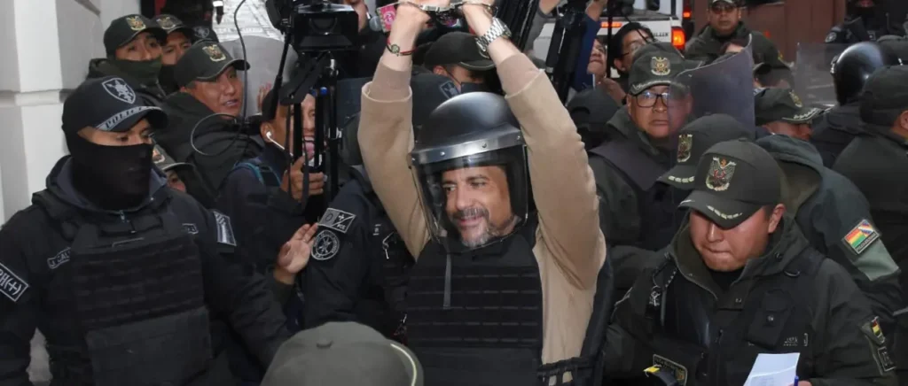 FISCAL CONSIDERA QUE NO HAY GARANTÍAS PARA EL TRASLADO DE CAMACHO A SANTA CRUZ