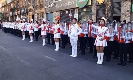 DESFILES POR LA GESTA DEL 16 DE JULIO SERÁ SOLO CON ESTUDIANTES DE 5TO Y 6TO DE SECUNDARIA POR SARAMPIÓN