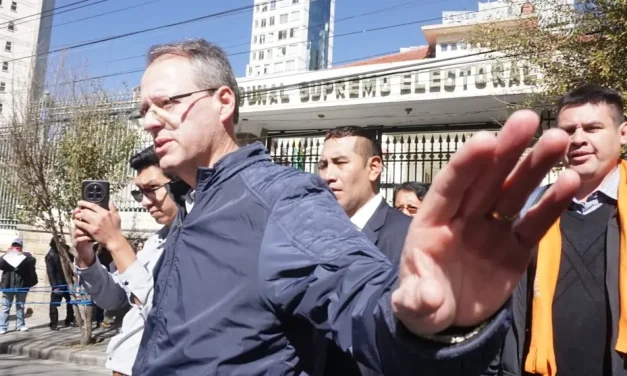 EL TSE INHABILITA A JAIME DUNN