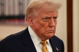 DONALD TRUMP FUE DIAGNOSTICADO CON INSUFICIENCIA VENOSA CRÓNICA