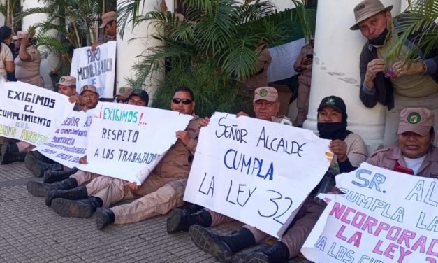 CONTINÚA EL PARO DE LOS GENDARMES, EXIGEN QUE SE CUMPLA EL LAUDO ARBITRAL