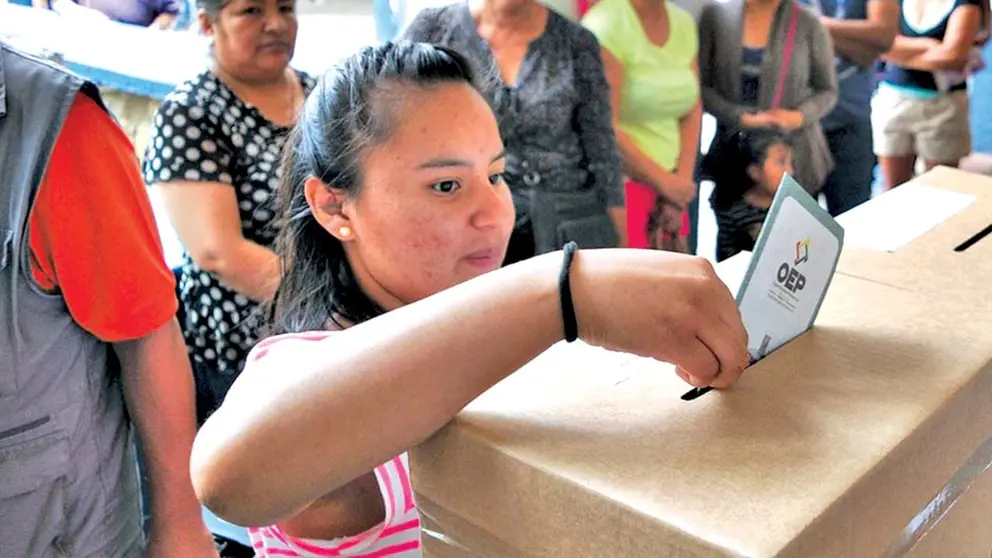 EXCLUYEN DEL BALOTAJE A JÓVENES QUE CUMPLIERON 18 AÑOS DESPUÉS EL 17 DE AGOSTO