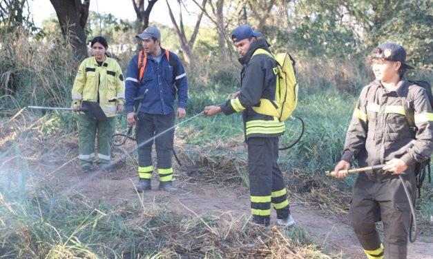 GOBERNACIÓN CAPACITA A BOMBEROS VOLUNTARIOS PARA MITIGAR ENCENDIDOS