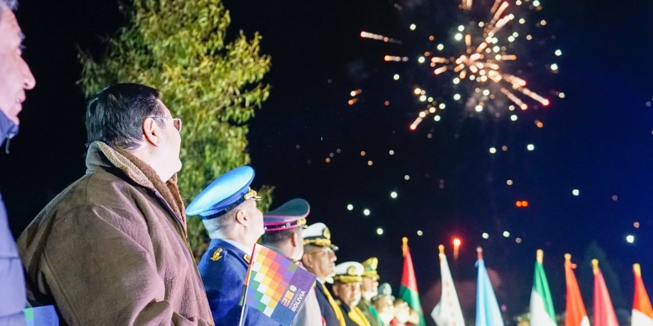 EL PRESIDENTE INAUGURÓ FESTEJOS POR EL BICENTENARIO