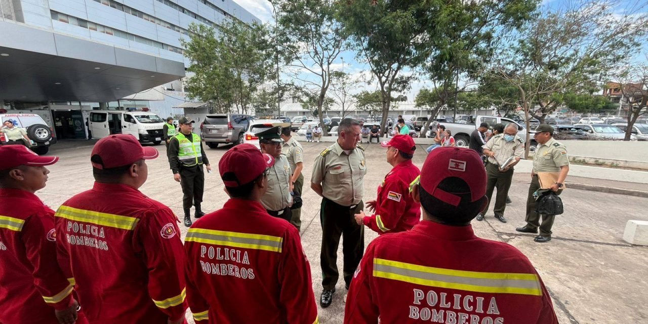 MEDALLA AL VALOR PARA BOMBEROS QUE COMBATIERON INCENDIO EN SANTA CRUZ