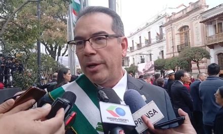 GOBERNADOR CRUCEÑO PARTICIPA EN ACTOS POR EL BICENTENARIO