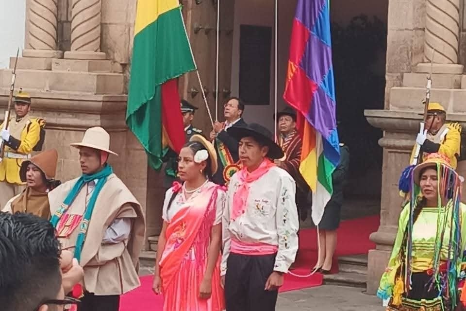 INICIO DE ACTOS OFICIALES POR EL BICENTENARIO CON PRESENCIA PRESIDENCIAL