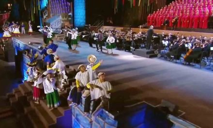 ORGULLO Y EMOCIÓN: ‘VIVA MI PATRIA BOLIVIA’ RESONÓ EN VOCES PERUANAS