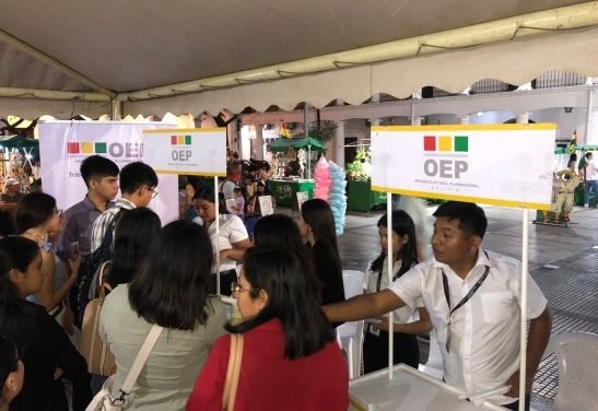 FERIA DE LA DEMOCRACIA: TED SANTA CRUZ APUESTA POR EL VOTO INFORMADO