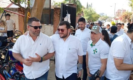 COCHAMANIDIS VOTA EN SANTA CRUZ Y LLAMA A CUIDAR EL VOTO