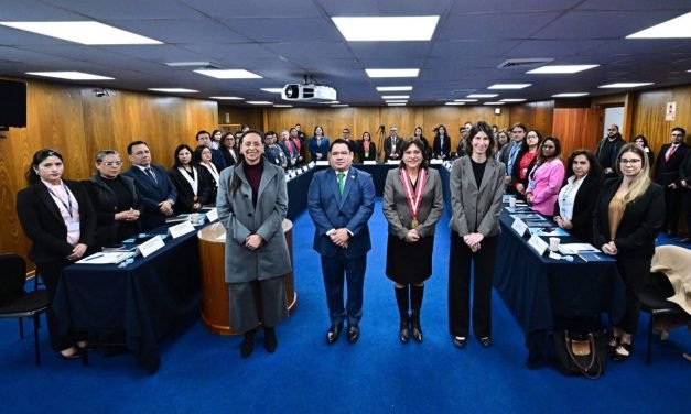 BOLIVIA Y PERÚ REFUERZAN COOPERACIÓN FISCAL CONTRA EL CRIMEN TRANSNACIONAL