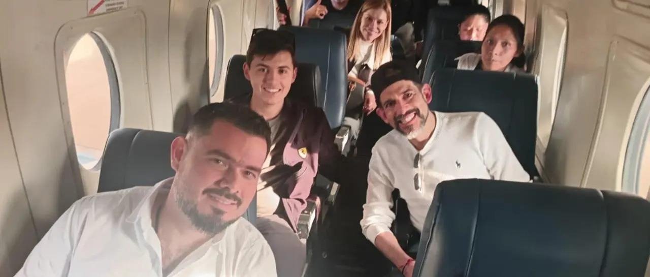 CAMACHO EMPRENDE SU VIAJE DESDE EL ALTO CON DESTINO A SANTA CRUZ