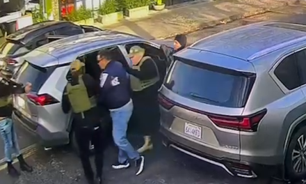 FALSOS AGENTES SECUESTRAN A HOMBRE EN SANTA CRUZ