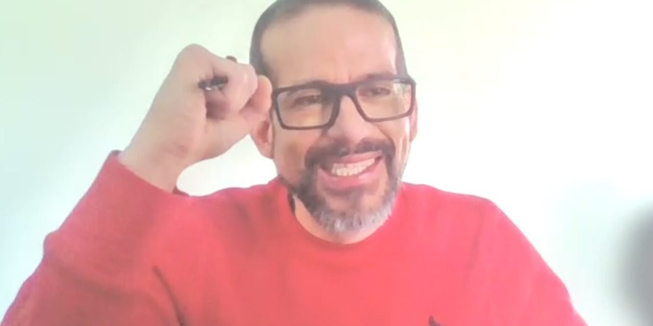 CAMACHO REGRESA ESTA TARDE A SANTA CRUZ Y MOVILIZA A SUS SEGUIDORES