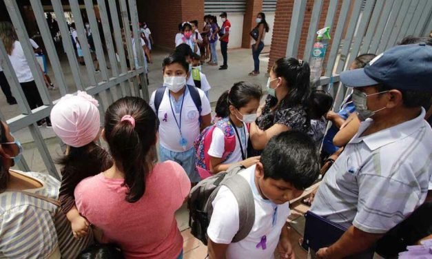 PRESENCIALIDAD EDUCATIVA PARCIAL: SANTA CRUZ Y WARNES AÚN NO RETORNAN A LAS AULAS