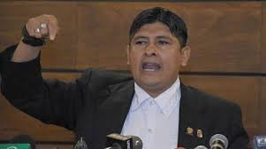 CUÉLLAR RENUNCIA AL SENADO Y APUNTA A LA GOBERNACIÓN