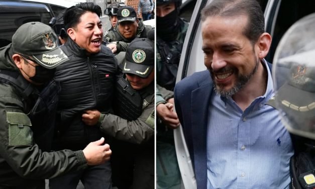 CAMACHO Y PUMARI LLEGAN AL TRIBUNAL TRAS SUSPENSIÓN Y ESPERAN LIBERACIÓN