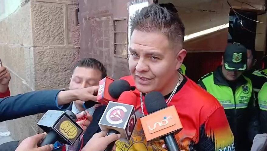 YASSIR MOLINA SALE DEL PENAL DE SAN PEDRO TRAS OBTENER LIBERTAD CONDICIONAL