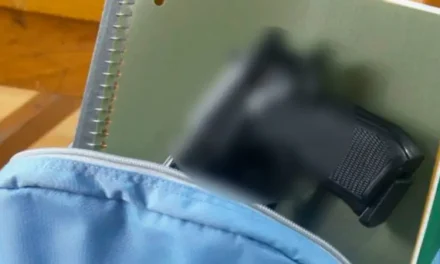 «DEFENSORÍA INVESTIGA EL CASO DEL NIÑO QUE LLEVÓ ARMA AL COLEGIO EN SANTA CRUZ»