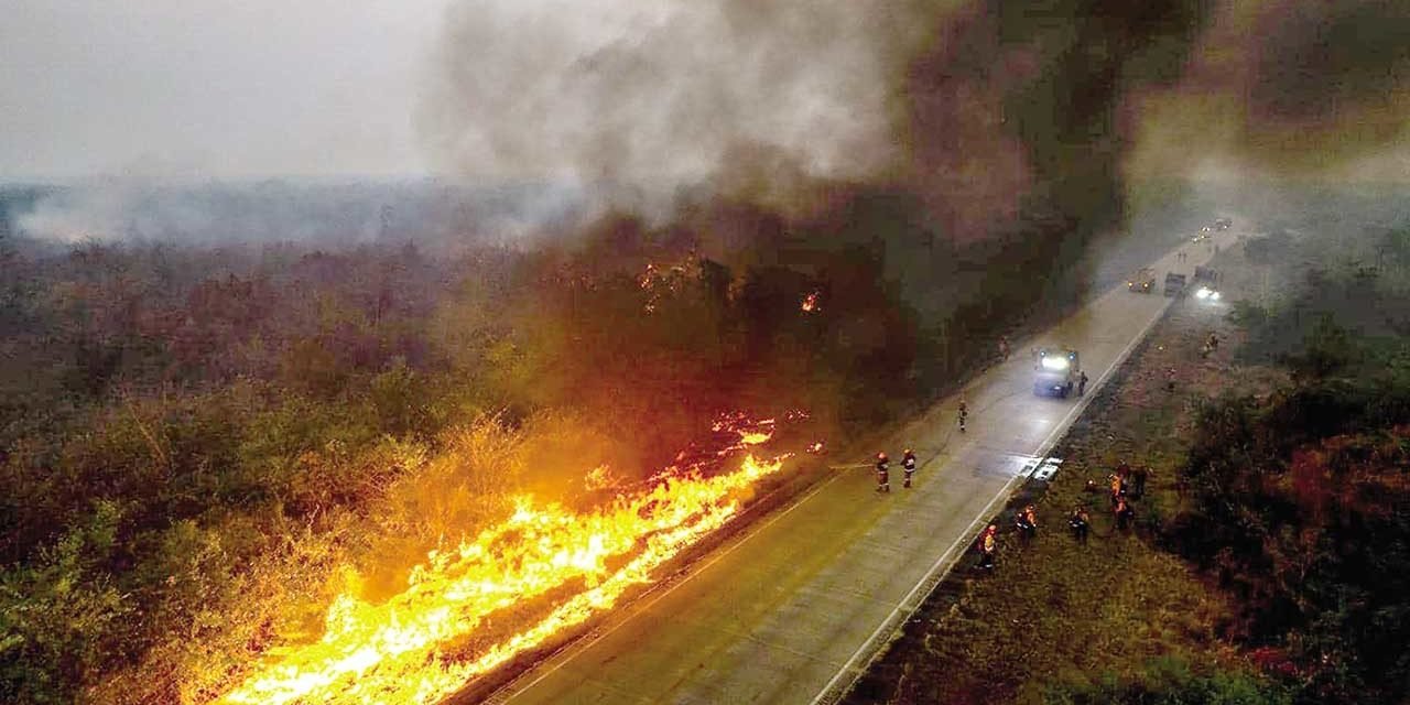 SANTA CRUZ ENFRENTA EMERGENCIA EN MUNICIPIOS AFECTADOS POR INCENDIOS FORESTALES