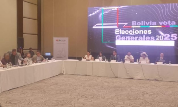 CONCLUYE ENCUENTRO DEL TSE CON NUEVE PUNTOS FIRMADOS POR LOS CANDIDATOS