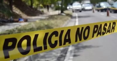 POLICÍA INVESTIGA HALLAZGO DE CUERPO SIN VIDA EN CANAL DE DRENAJE EN SANTA CRUZ