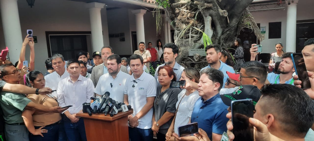 DENUNCIAN QUE EL EJECUTIVO MUNICIPAL INTENTA CONTROLAR EL CONCEJO