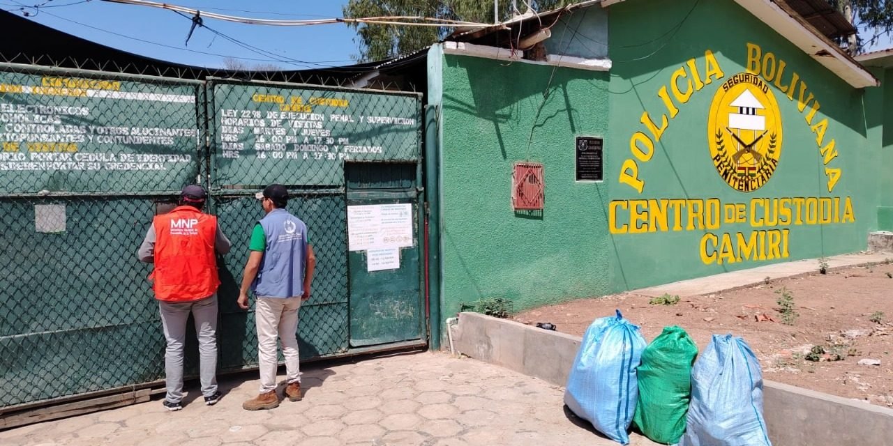 DEFENSORÍA DEL PUEBLO ADVIERTE VULNERACIÓN DE DERECHOS EN CÁRCELES CRUCEÑAS