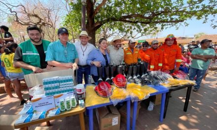 GOBERNADOR REFUERZA LA LUCHA CONTRA INCENDIOS EN SAN RAFAEL CON DOTACIÓN DE EQUIPOS