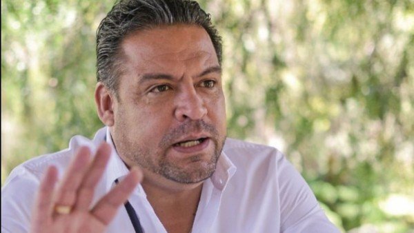 LUIS REVILLA ANUNCIA SU INTENCIÓN DE RETORNAR A BOLIVIA TRAS AÑOS DE EXILIO