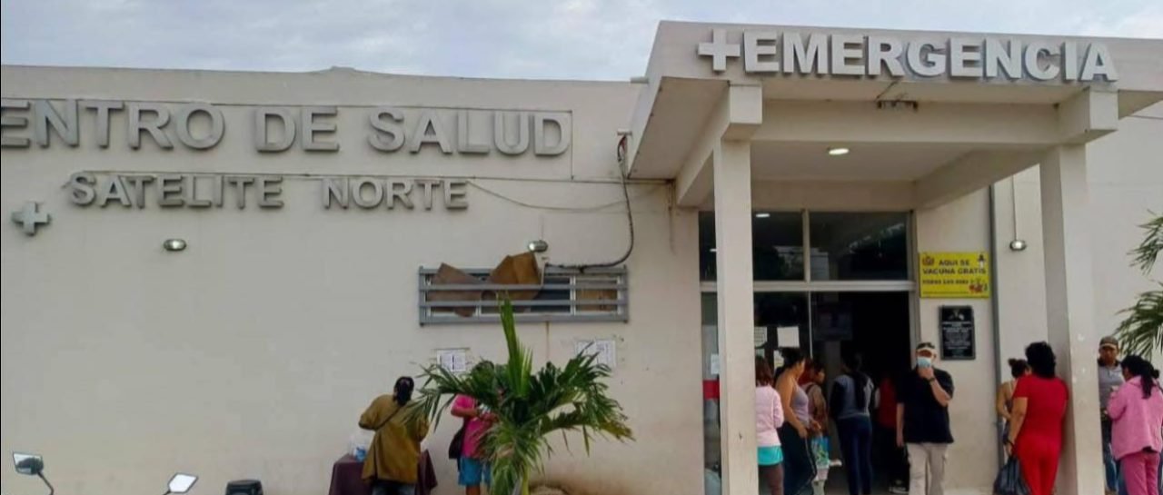 INVESTIGAN PRESUNTA NEGLIGENCIA TRAS PARTO EN EL PASILLO DE UN CENTRO DE SALUD EN SATÉLITE NORTE
