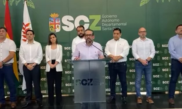 CAMACHO REESTRUCTURA GABINETE Y EXIGE GESTIÓN LIMPIA Y SIN ALIANZAS