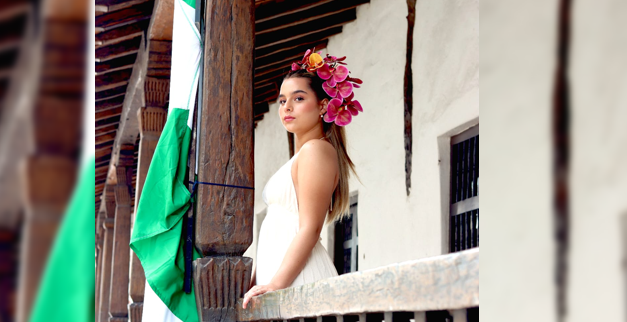 MARÍA PÍA STANCOV PARADA, PROTAGONISTA DE LA SERENATA Y NUEVA REINA
