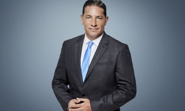 FERNANDO DEL RINCÓN LLEGA A LA PAZ PARA CUBRIR LA SEGUNDA VUELTA ELECTORAL EN BOLIVIA