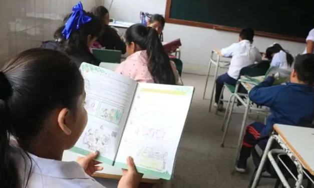 SANTA CRUZ EXTENDERÁ CLASES HASTA EL 9 DE DICIEMBRE; EL RESTO DEL PAÍS FINALIZARÁ EL 5