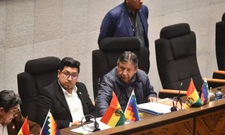 CHOQUEHUANCA CIERRA EL PERIODO LEGISLATIVO 2020-2025 TRAS SESIÓN MARCADA POR POLÉMICA