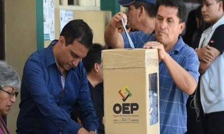 JORNADA ELECTORAL EN MARCHA: LOS RECINTOS COMIENZAN A ABRIR EN TODO EL PAÍS